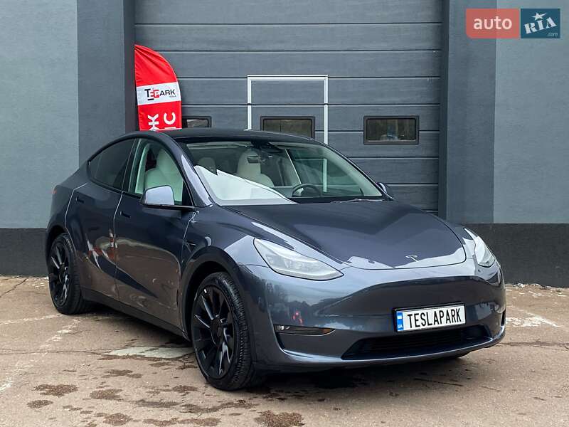Внедорожник / Кроссовер Tesla Model Y 2023 в Киеве