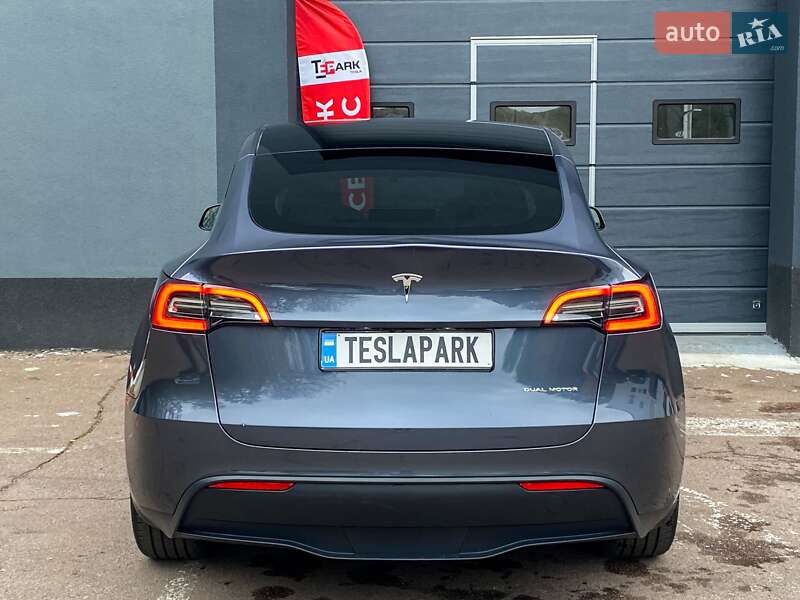 Внедорожник / Кроссовер Tesla Model Y 2023 в Киеве