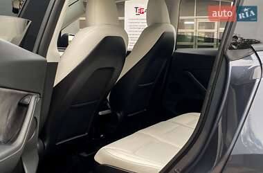 Позашляховик / Кросовер Tesla Model Y 2023 в 