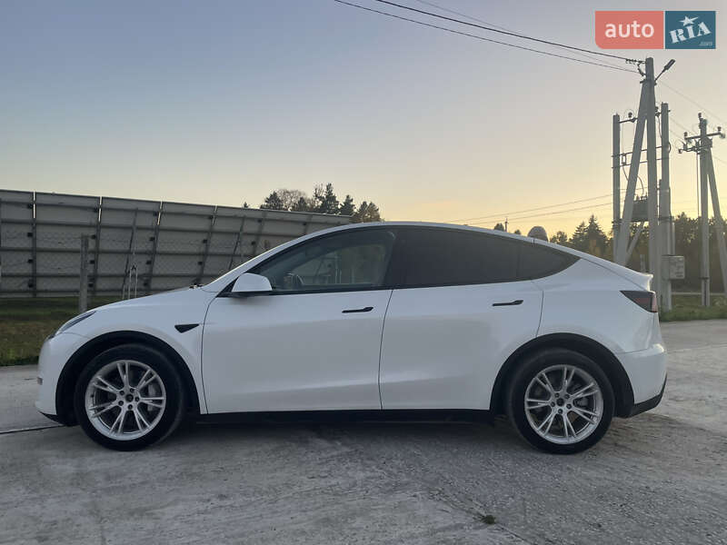 Позашляховик / Кросовер Tesla Model Y 2023 в Богородчанах фото 4 Позашляховик / Кросовер Tesla Model Y 2023 в Богородчанах