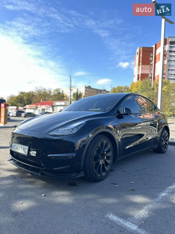Внедорожник / Кроссовер Tesla Model Y 2020 в Днепре