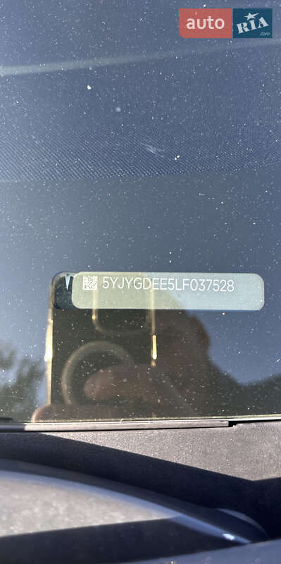 Внедорожник / Кроссовер Tesla Model Y 2020 в Днепре