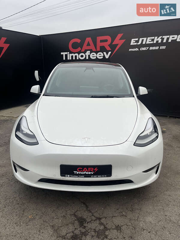 Позашляховик / Кросовер Tesla Model Y 2021 в Києві фото 2 Позашляховик / Кросовер Tesla Model Y 2021 в Києві