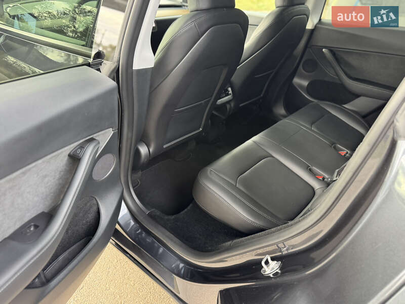 Внедорожник / Кроссовер Tesla Model Y 2024 в Киеве фото 14 Внедорожник / Кроссовер Tesla Model Y 2024 в Киеве