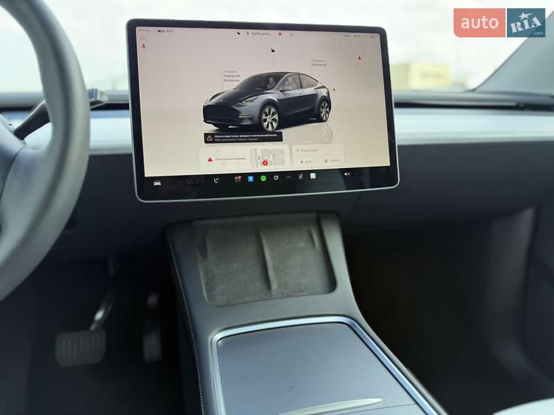 Позашляховик / Кросовер Tesla Model Y 2024 в Києві фото 22 Позашляховик / Кросовер Tesla Model Y 2024 в Києві