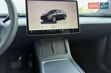 Внедорожник / Кроссовер Tesla Model Y 2024 в 