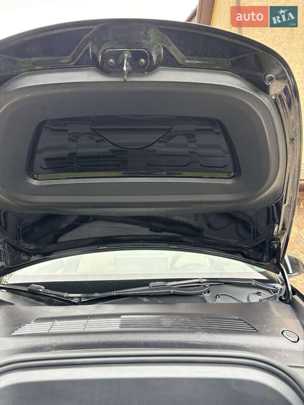 Позашляховик / Кросовер Tesla Model Y 2020 в Тернополі