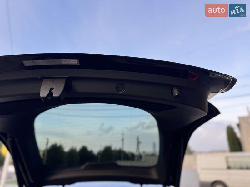 Позашляховик / Кросовер Tesla Model Y 2020 в Луцьку фото 34 Позашляховик / Кросовер Tesla Model Y 2020 в Луцьку