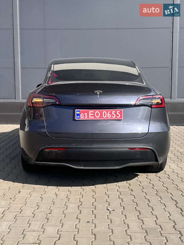 Позашляховик / Кросовер Tesla Model Y 2022 в Києві