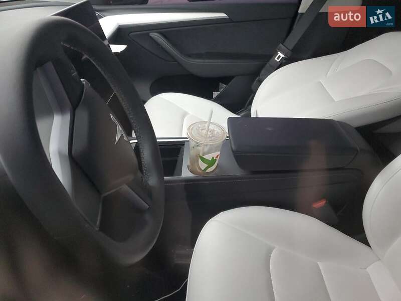 Позашляховик / Кросовер Tesla Model Y 2023 в Києві