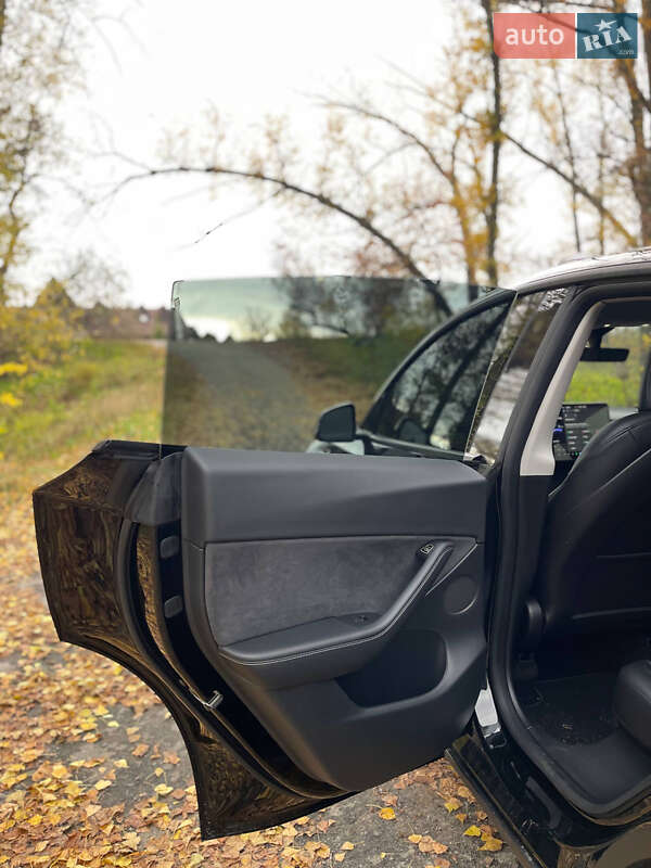 Позашляховик / Кросовер Tesla Model Y 2021 в Кременчуці фото 12 Позашляховик / Кросовер Tesla Model Y 2021 в Кременчуці