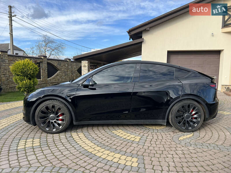 Внедорожник / Кроссовер Tesla Model Y 2022 в Львове