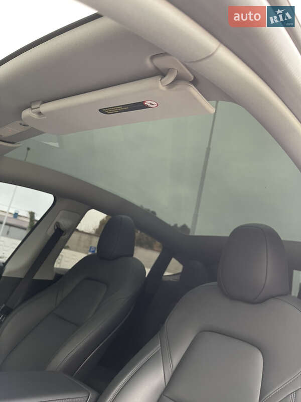 Внедорожник / Кроссовер Tesla Model Y 2022 в Днепре фото 35 Внедорожник / Кроссовер Tesla Model Y 2022 в Днепре