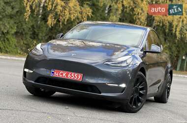 Внедорожник / Кроссовер Tesla Model Y 2021 в 