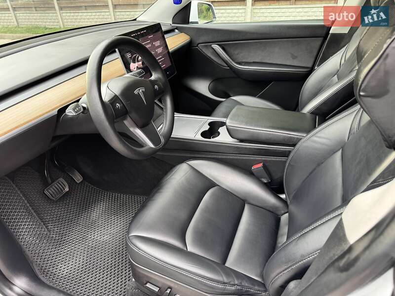 Позашляховик / Кросовер Tesla Model Y 2021 в Львові фото 13 Позашляховик / Кросовер Tesla Model Y 2021 в Львові