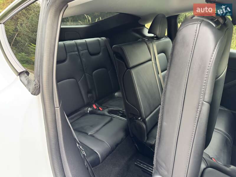 Позашляховик / Кросовер Tesla Model Y 2021 в Львові фото 18 Позашляховик / Кросовер Tesla Model Y 2021 в Львові