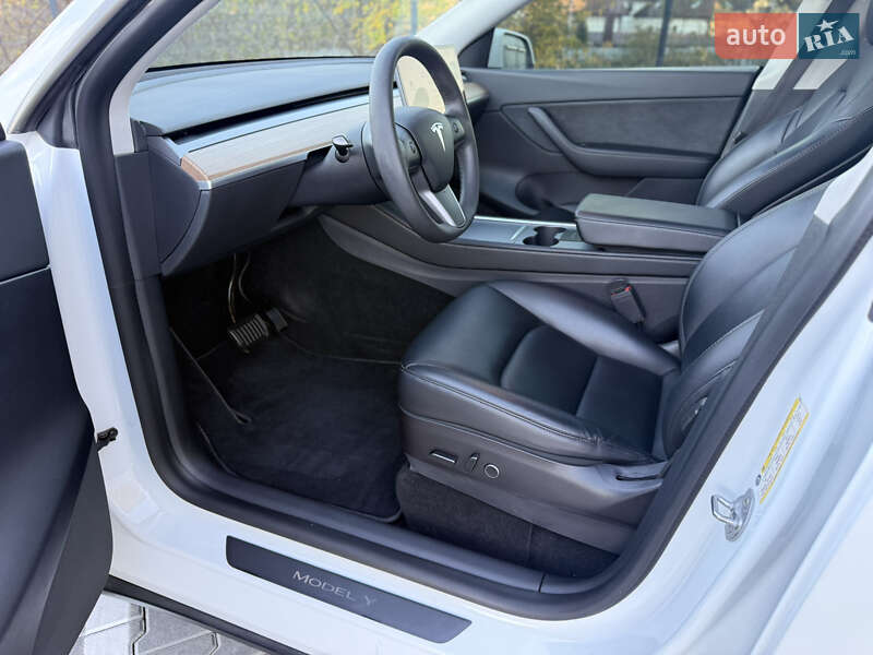 Позашляховик / Кросовер Tesla Model Y 2021 в Хмельницькому фото 45 Позашляховик / Кросовер Tesla Model Y 2021 в Хмельницькому