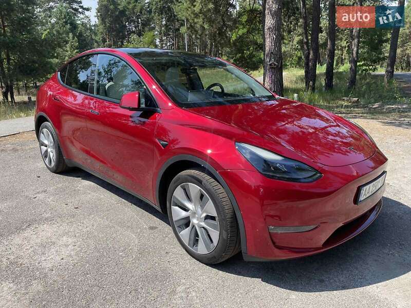 Позашляховик / Кросовер Tesla Model Y 2024 в Києві фото Позашляховик / Кросовер Tesla Model Y 2024 в Києві