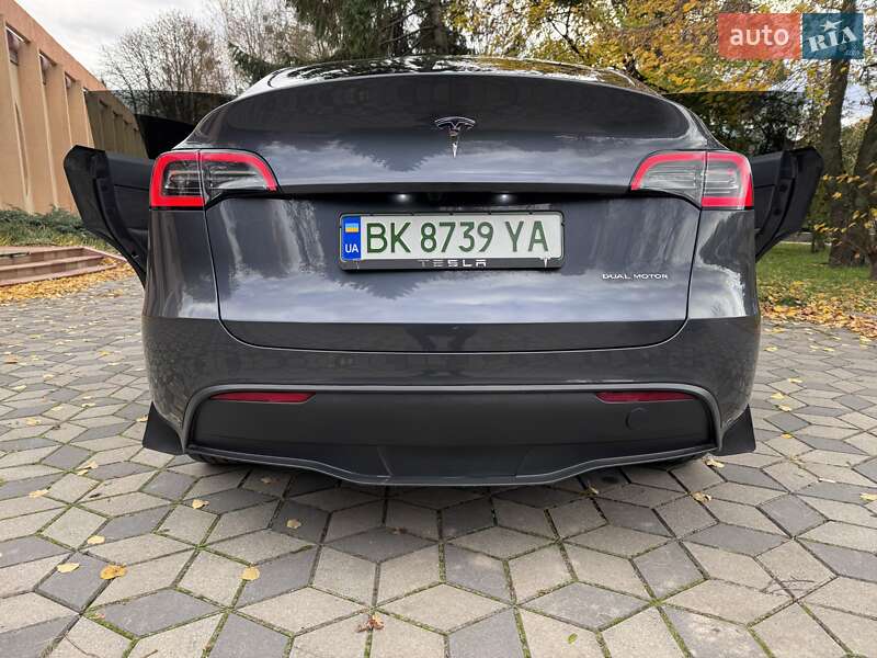 Позашляховик / Кросовер Tesla Model Y 2023 в Рівному фото 60 Позашляховик / Кросовер Tesla Model Y 2023 в Рівному