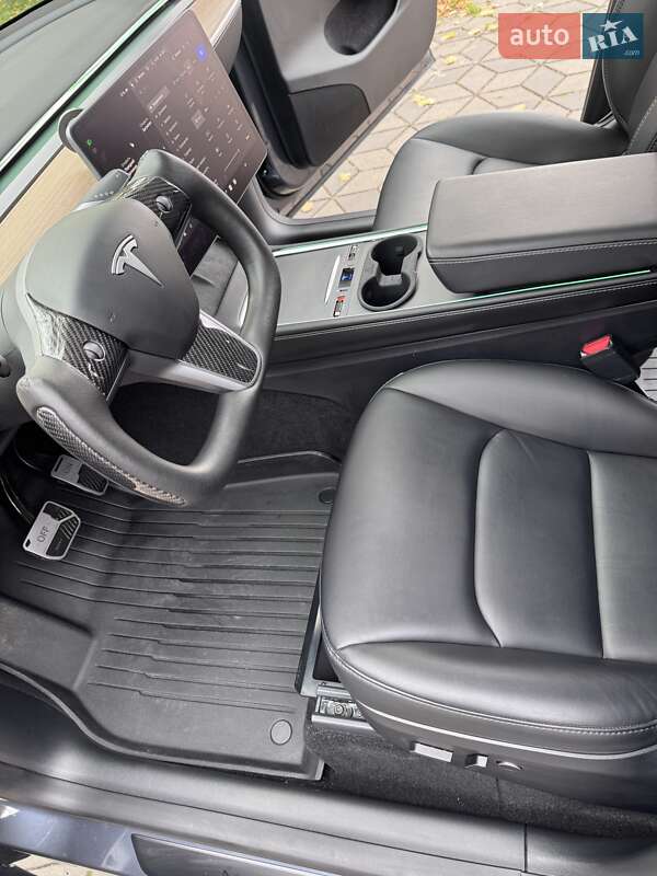 Позашляховик / Кросовер Tesla Model Y 2023 в Рівному фото 42 Позашляховик / Кросовер Tesla Model Y 2023 в Рівному
