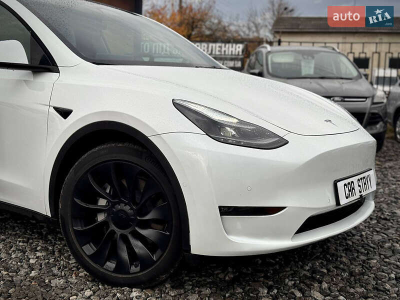 Позашляховик / Кросовер Tesla Model Y 2022 в Стрию