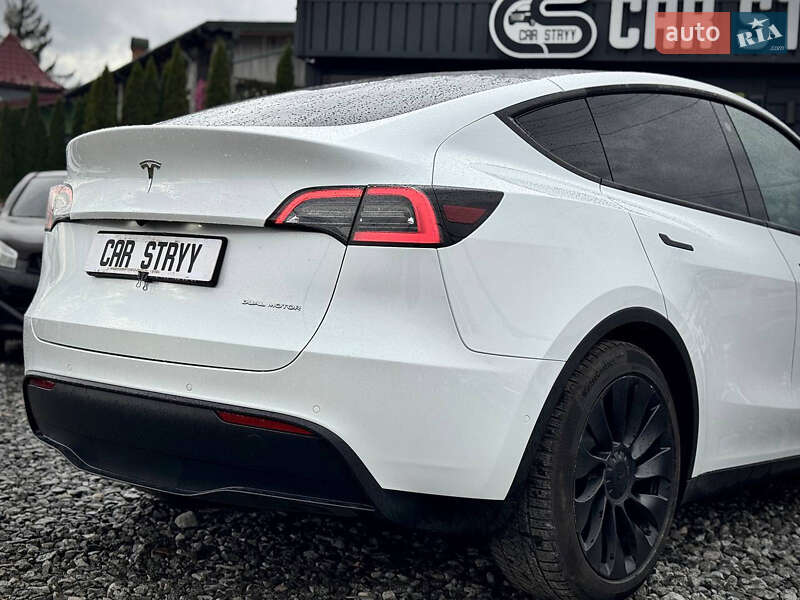 Позашляховик / Кросовер Tesla Model Y 2022 в Стрию