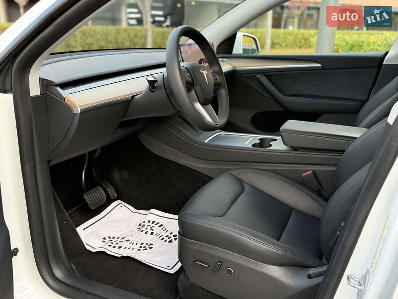 Внедорожник / Кроссовер Tesla Model Y 2023 в Киеве фото 24 Внедорожник / Кроссовер Tesla Model Y 2023 в Киеве
