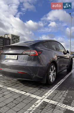 Позашляховик / Кросовер Tesla Model Y 2021 в Львові