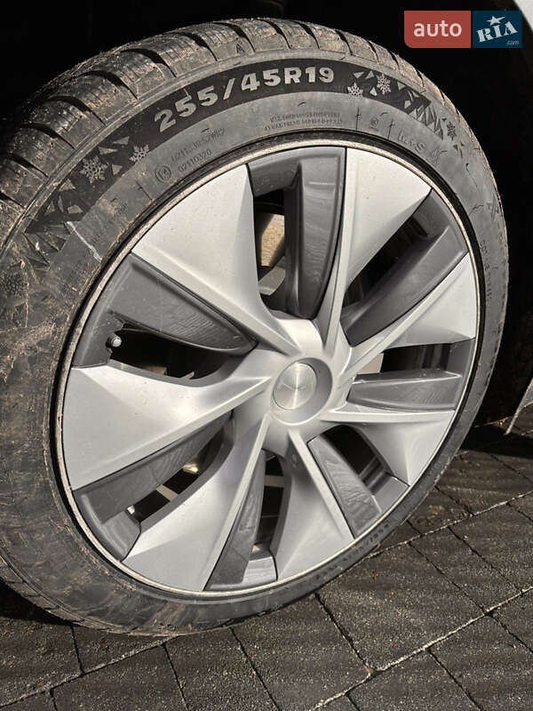 Внедорожник / Кроссовер Tesla Model Y 2021 в Львове фото 29 Внедорожник / Кроссовер Tesla Model Y 2021 в Львове