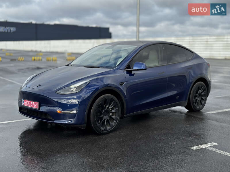 Tesla Model Y 2021