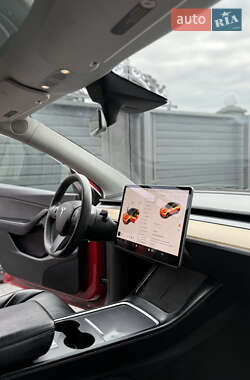 Внедорожник / Кроссовер Tesla Model Y 2022 в Дубно