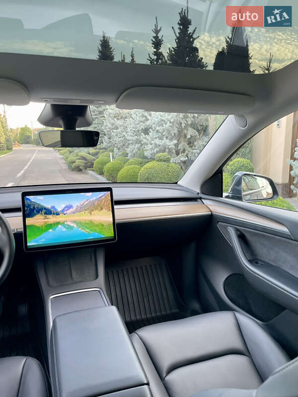 Внедорожник / Кроссовер Tesla Model Y 2023 в Днепре
