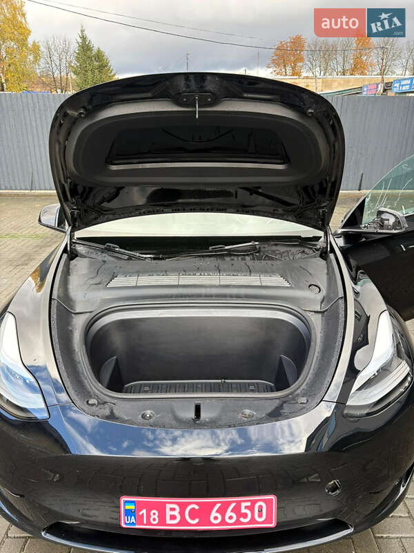 Позашляховик / Кросовер Tesla Model Y 2023 в Рівному