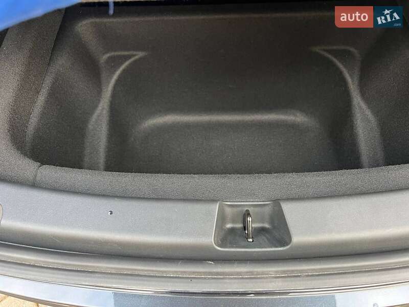 Позашляховик / Кросовер Tesla Model Y 2024 в Вінниці