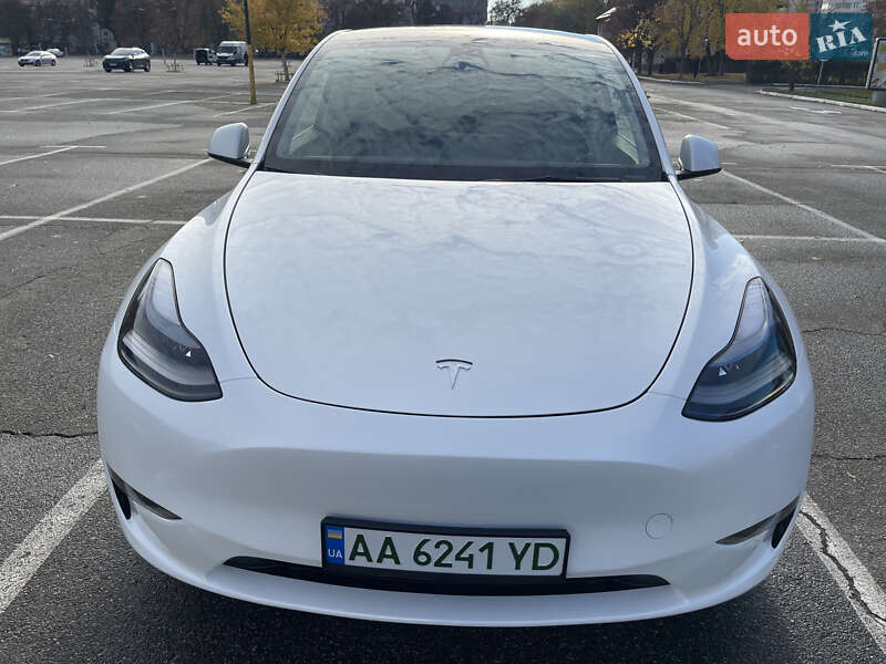 Позашляховик / Кросовер Tesla Model Y 2023 в Києві