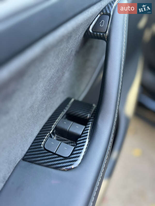 Позашляховик / Кросовер Tesla Model Y 2023 в Вінниці