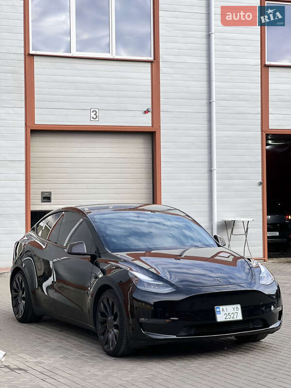Позашляховик / Кросовер Tesla Model Y 2023 в Вінниці