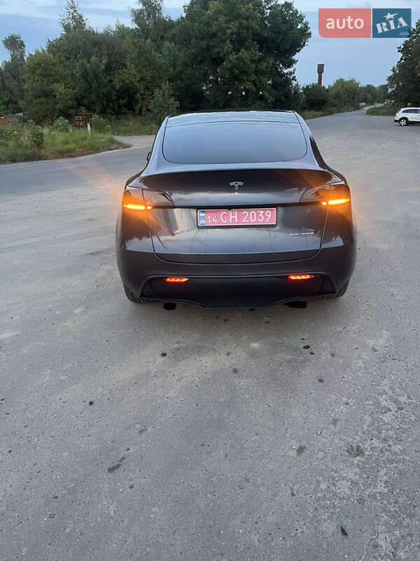 Позашляховик / Кросовер Tesla Model Y 2022 в Львові фото 17 Позашляховик / Кросовер Tesla Model Y 2022 в Львові