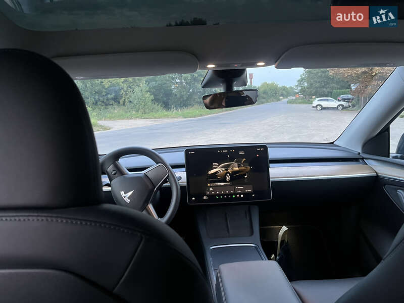 Позашляховик / Кросовер Tesla Model Y 2022 в Львові фото 25 Позашляховик / Кросовер Tesla Model Y 2022 в Львові