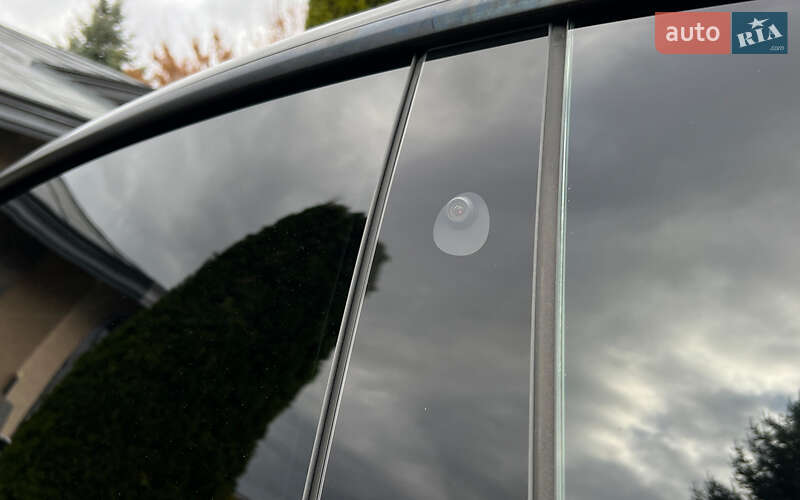 Внедорожник / Кроссовер Tesla Model Y 2024 в Львове