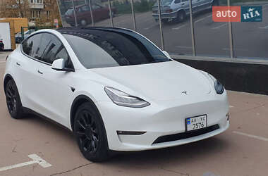 Внедорожник / Кроссовер Tesla Model Y 2021 в Киеве