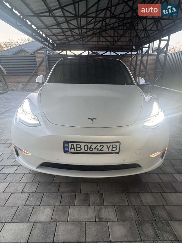 Позашляховик / Кросовер Tesla Model Y 2021 в Вінниці