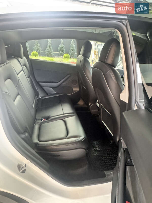 Позашляховик / Кросовер Tesla Model Y 2021 в Вінниці