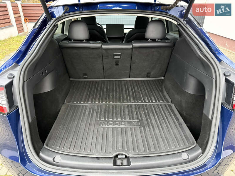 Позашляховик / Кросовер Tesla Model Y 2020 в Львові