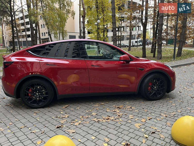 Внедорожник / Кроссовер Tesla Model Y 2022 в Броварах