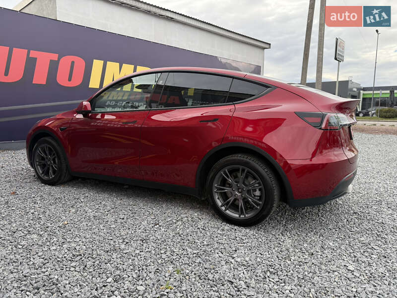 Позашляховик / Кросовер Tesla Model Y 2024 в Стрию