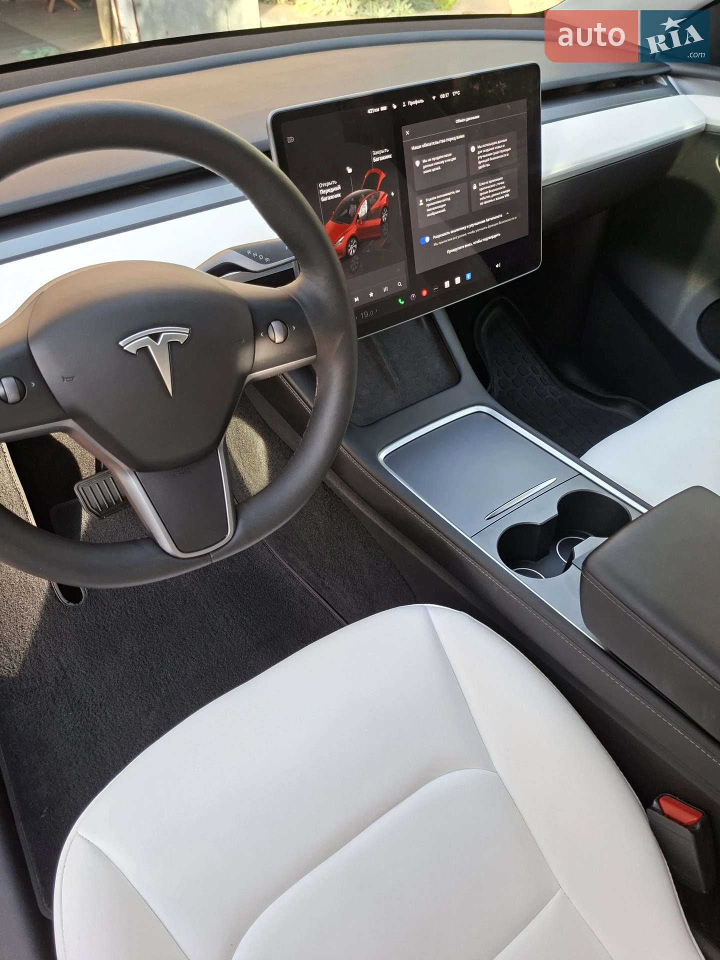 2023 Tesla Model Y - мініатюра 3