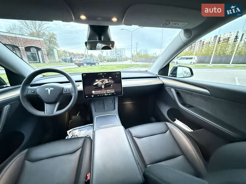 Внедорожник / Кроссовер Tesla Model Y 2023 в Киеве