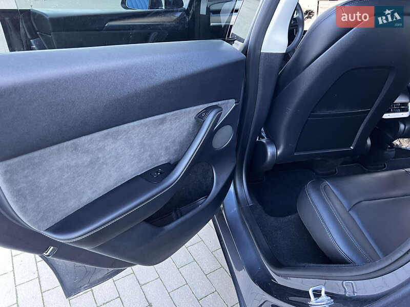 Внедорожник / Кроссовер Tesla Model Y 2023 в Одессе фото 9 Внедорожник / Кроссовер Tesla Model Y 2023 в Одессе