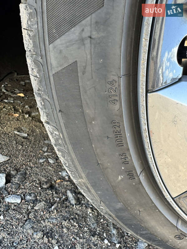 Позашляховик / Кросовер Tesla Model Y 2023 в Рівному фото 17 Позашляховик / Кросовер Tesla Model Y 2023 в Рівному